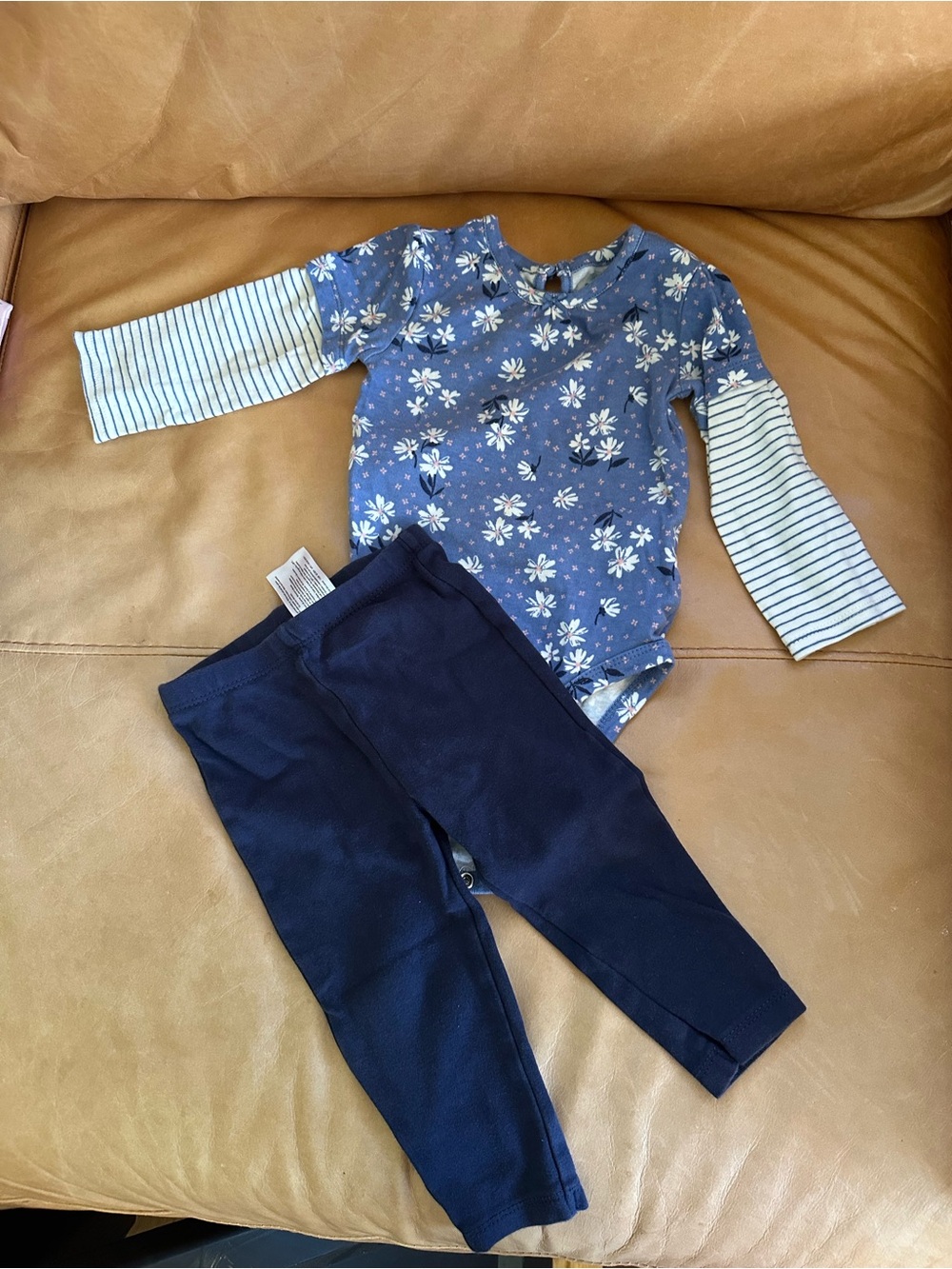 Navy Floral Baby Bodysuit & Navy Leggings Set